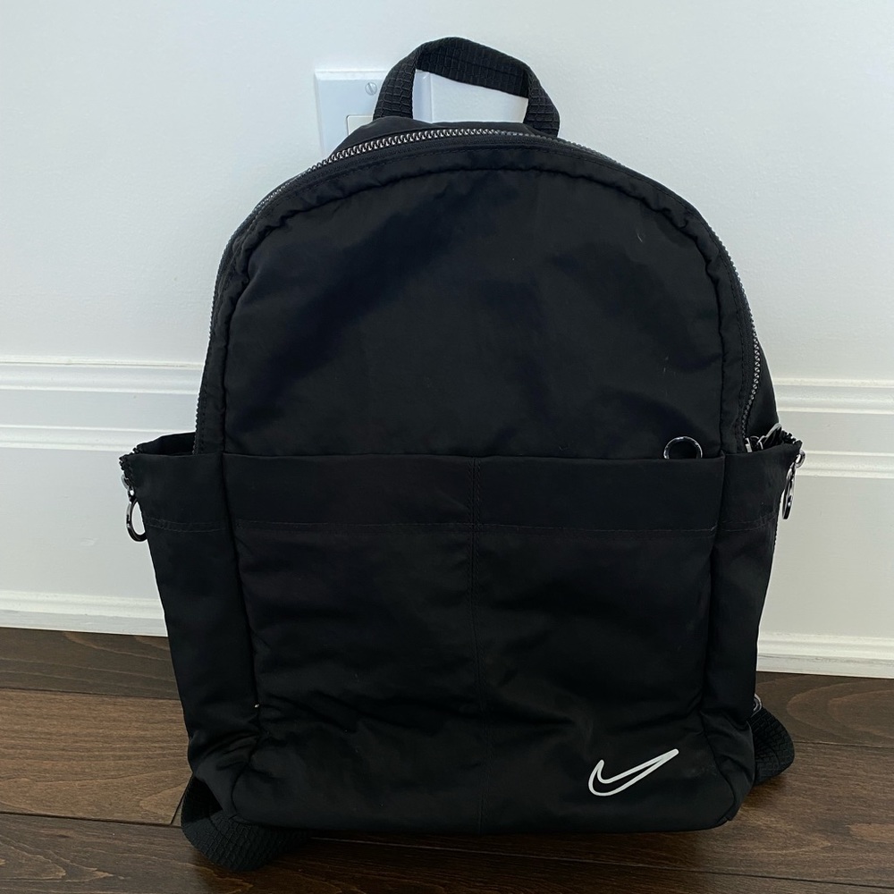 Nike One Luxe Women’s Laptop Backpack
